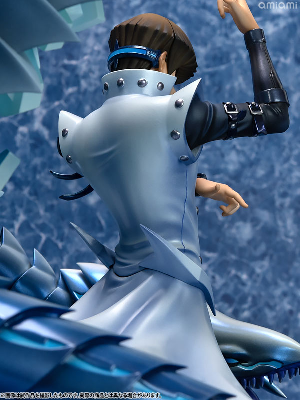 FIGURE-136298_19.jpg