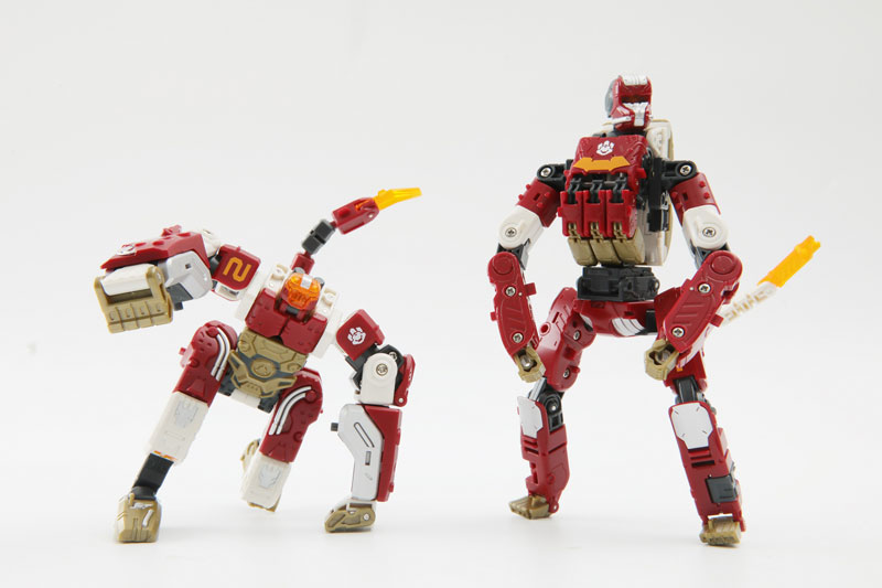 FIGURE-136477_04.jpg