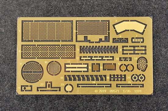 1/35 ソビエト軍 1S91 対空レーダー車 プラモデル[トランペッター