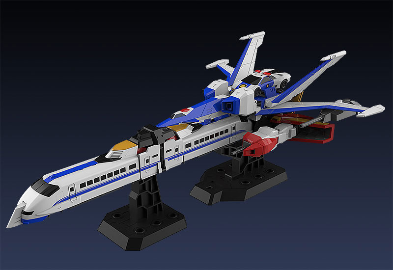 FIGURE-142066_09.jpg
