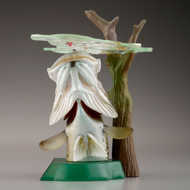 STRIKE FANTASY ブラックバス 完成品フィギュア