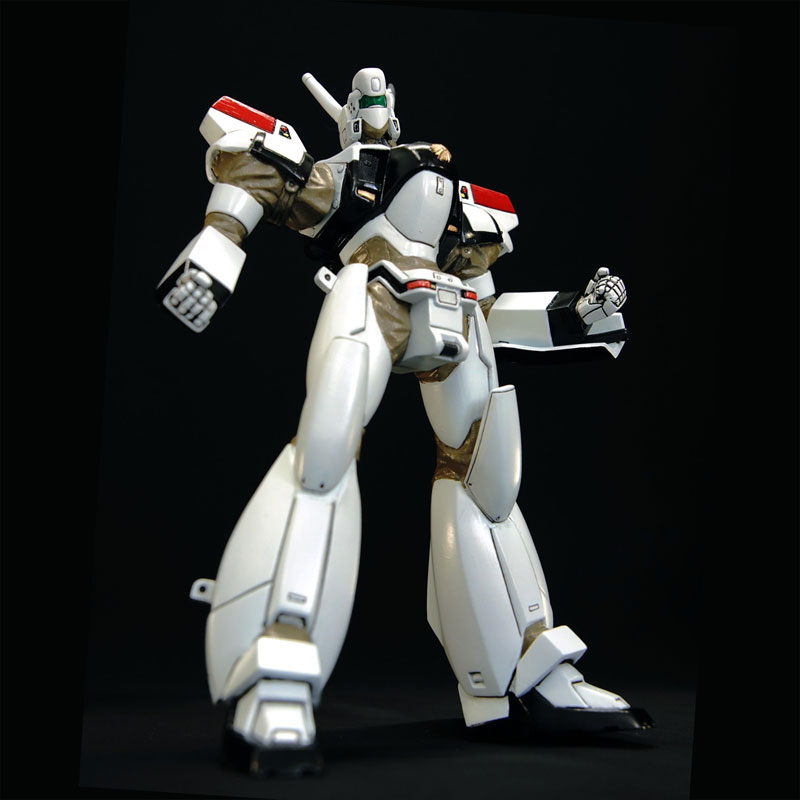 FIGURE-145226_02.jpg