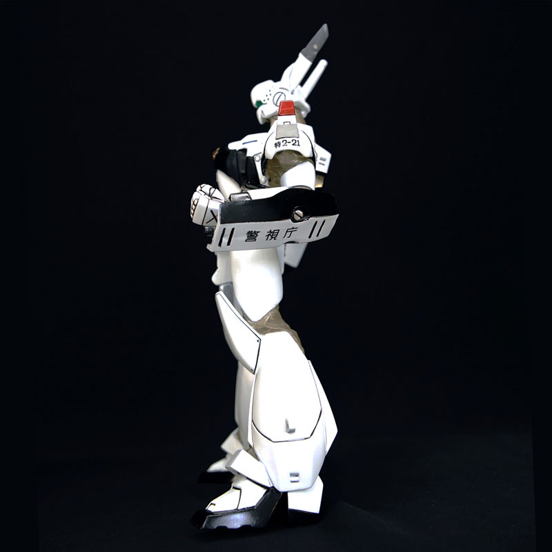 FIGURE-145226_03.jpg