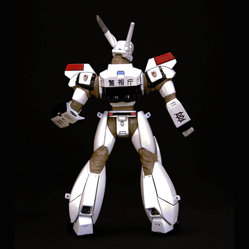 FIGURE-145226_04.jpg
