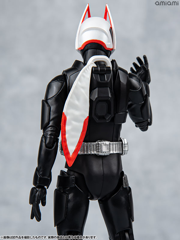 https://img.amiami.jp/images/product/review/224/FIGURE-147690_06.jpg