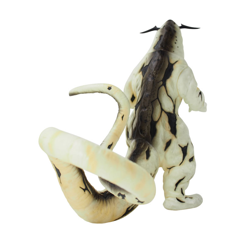 FIGURE-148552_03.jpg