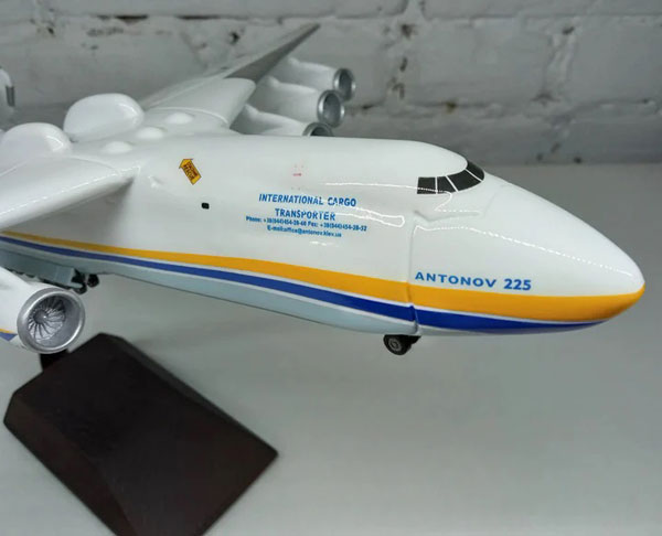 1/200 アントノフ An-225 ムリーヤ(塗装済み完成品)[メタルタイム