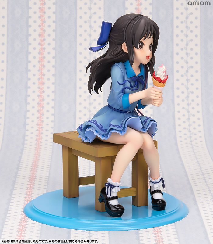 FIGURE-151354_07.jpg