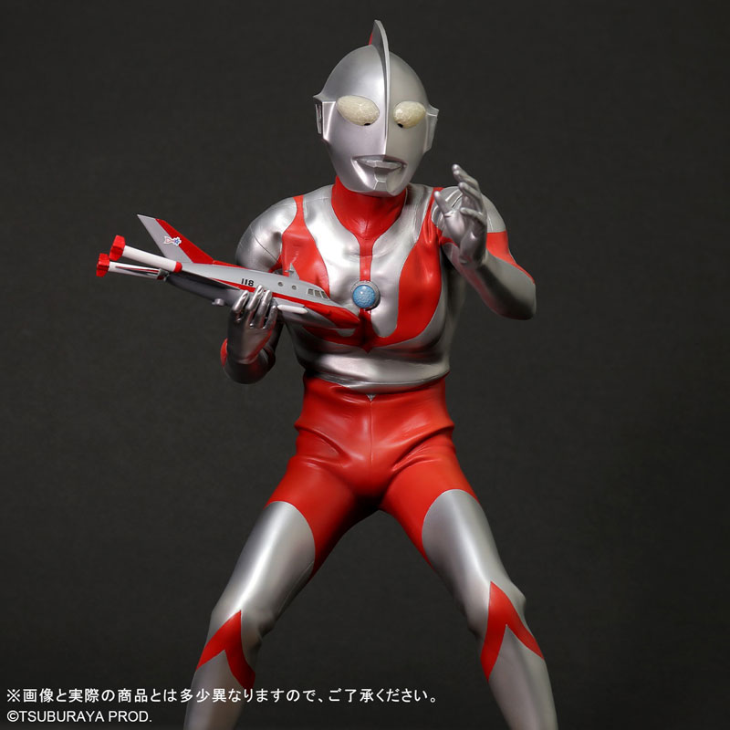 FIGURE-151456_02.jpg