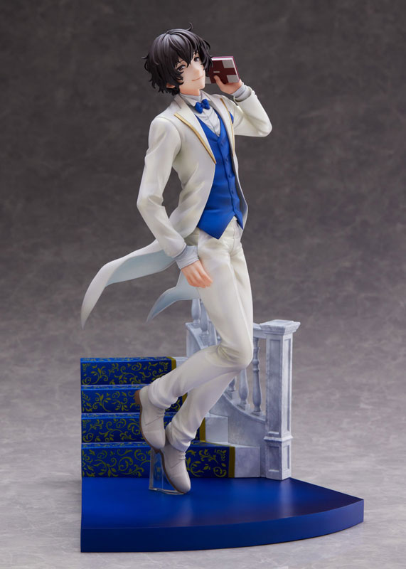 FIGURE-152148_05.jpg