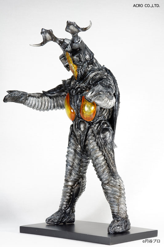FIGURE-153350_02.jpg