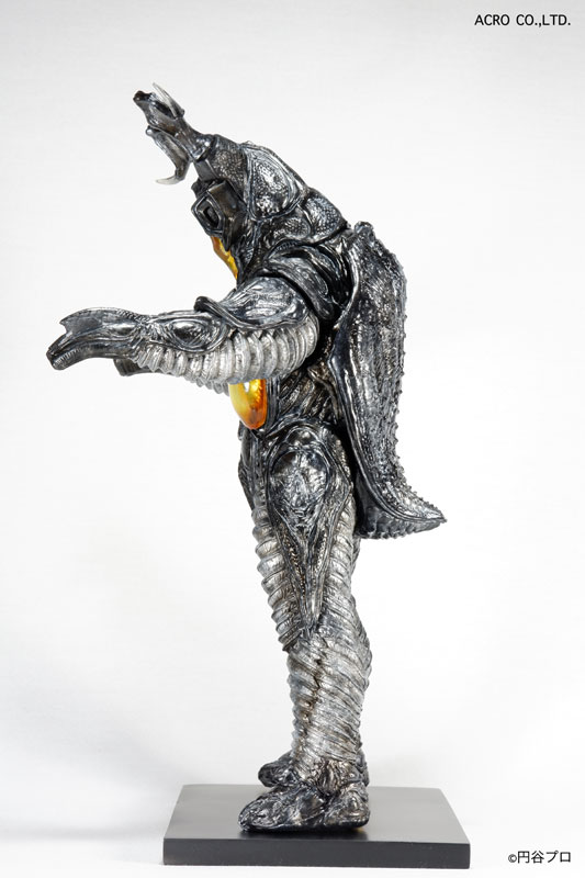 FIGURE-153350_03.jpg