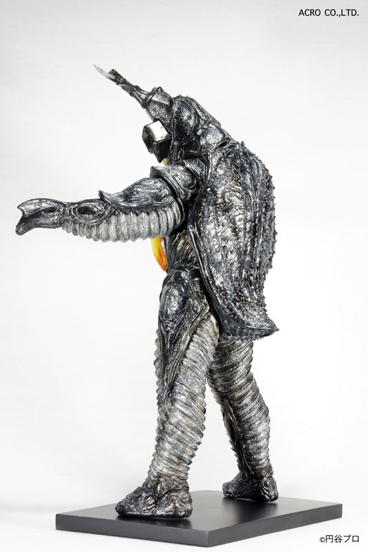 FIGURE-153350_04.jpg