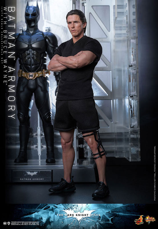 ムービー・マスターピース 1/6 バットスーツ格納庫&ブルースウェイン FIGURE-153494_09.jpg