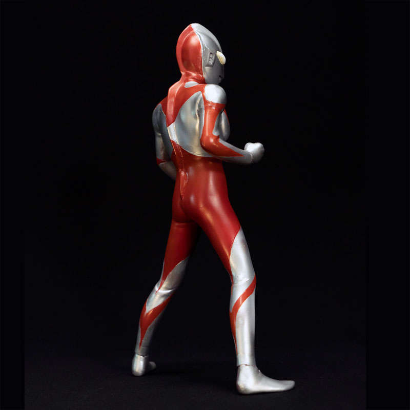 FIGURE-154821_03.jpg