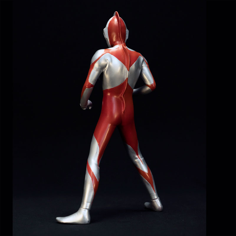 FIGURE-154821_04.jpg