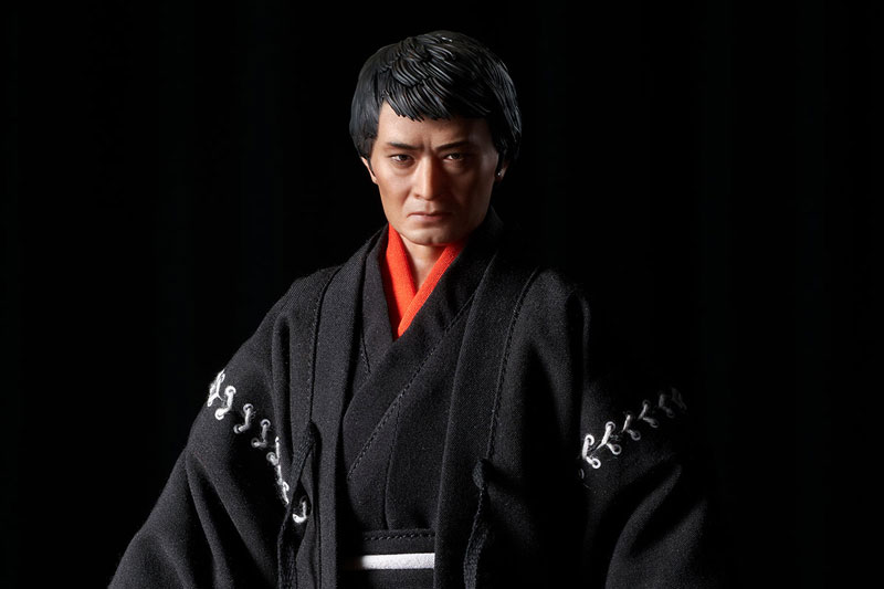 FIGURE-154922_01.jpg