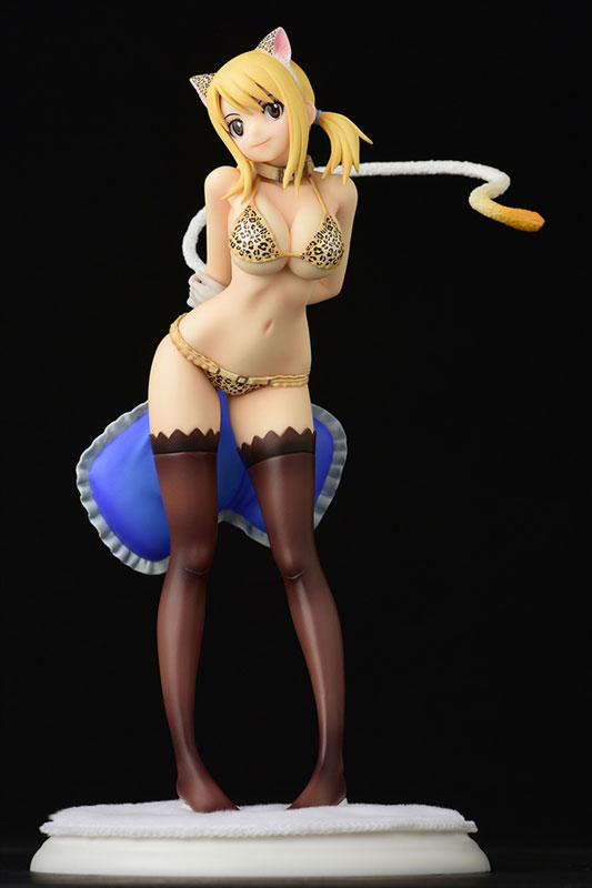 FIGURE-155920_06.jpg