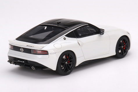 1/18 Nissan フェアレディ Z 2023 エベレストホワイト(右ハンドル)[TOP