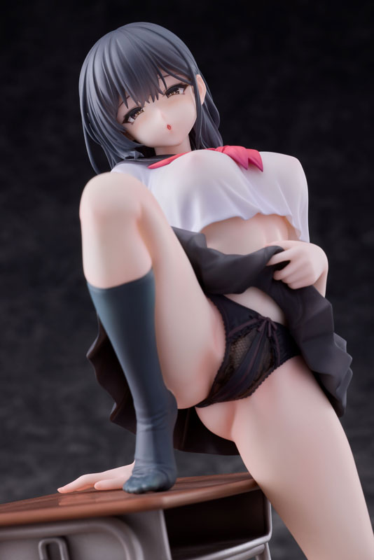FIGURE-158146_05.jpg
