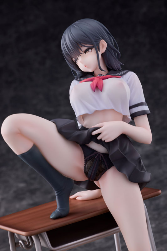 FIGURE-158146_07.jpg
