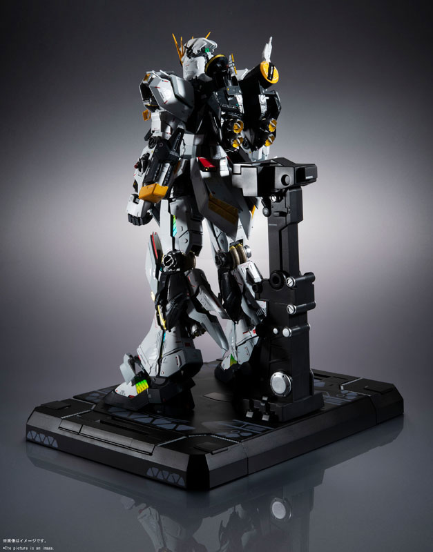 FIGURE-159198_15.jpg
