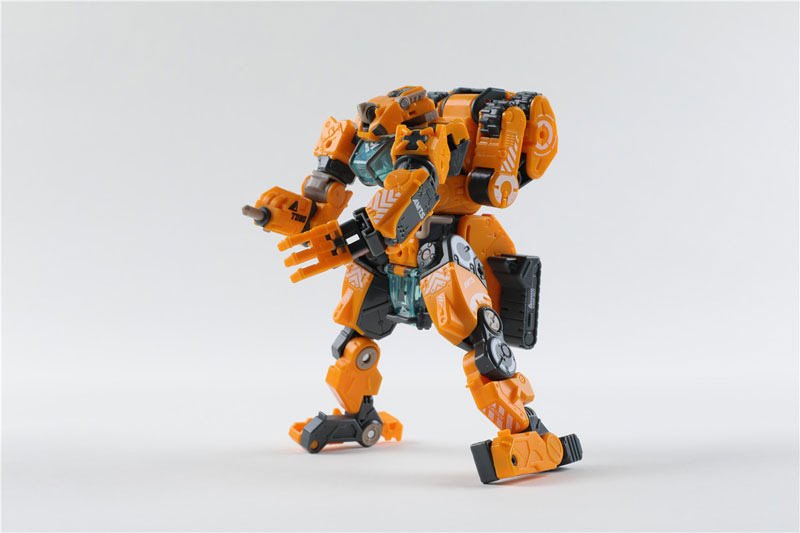 FIGURE-160191_01.jpg
