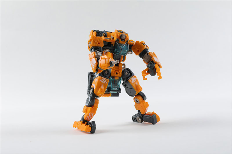 FIGURE-160191_02.jpg
