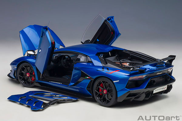 1/18 ランボルギーニ アヴェンタドール SVJ (メタリック・ブルー