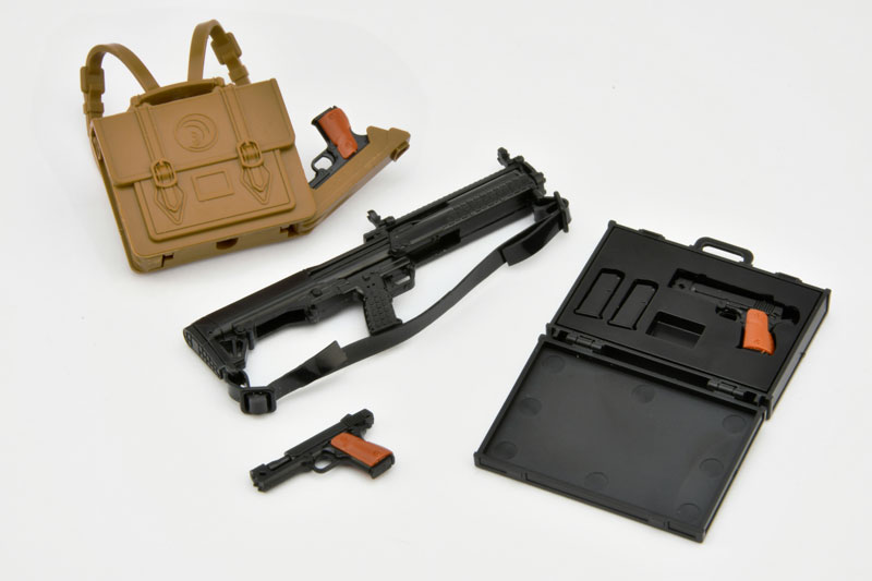 FIGURE-160990_01.jpg
