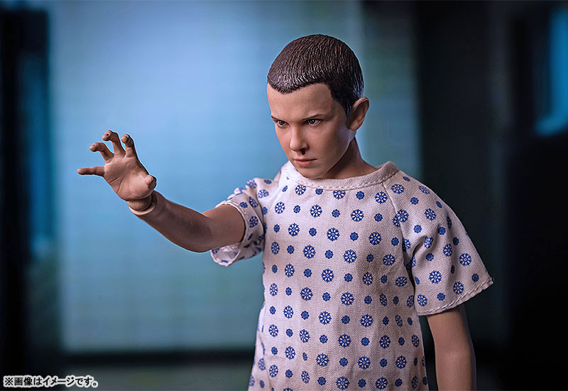 Stranger Things 1/6 Eleven (ストレンジャー・シングス 未知の世界 1/6 イレブン) 可動フィギュア