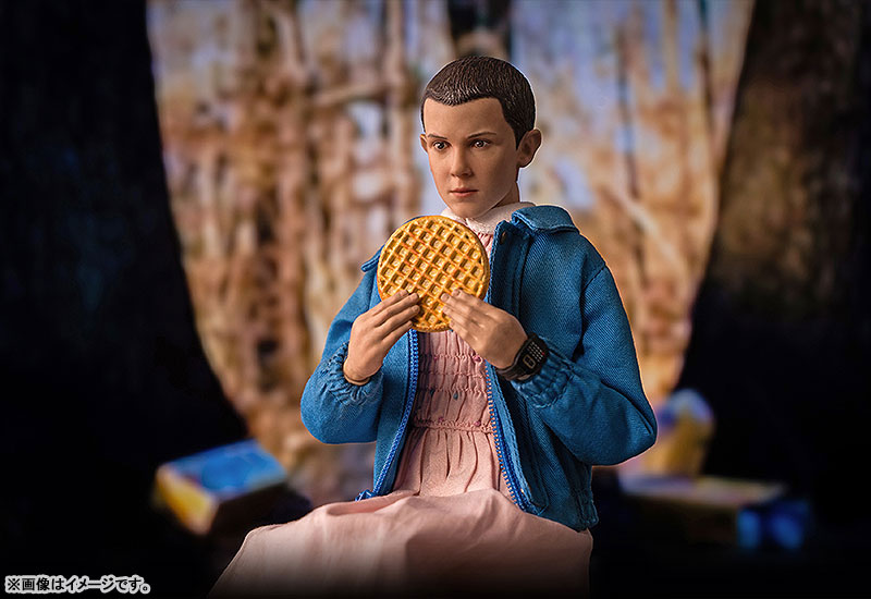 Stranger Things 1/6 Eleven (ストレンジャー・シングス 未知の世界 1/6 イレブン) 可動フィギュア