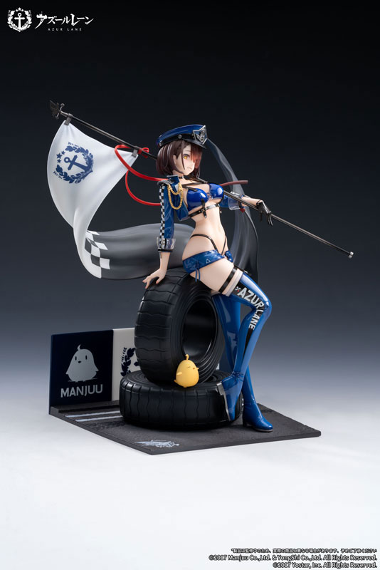 FIGURE-163540_04.jpg