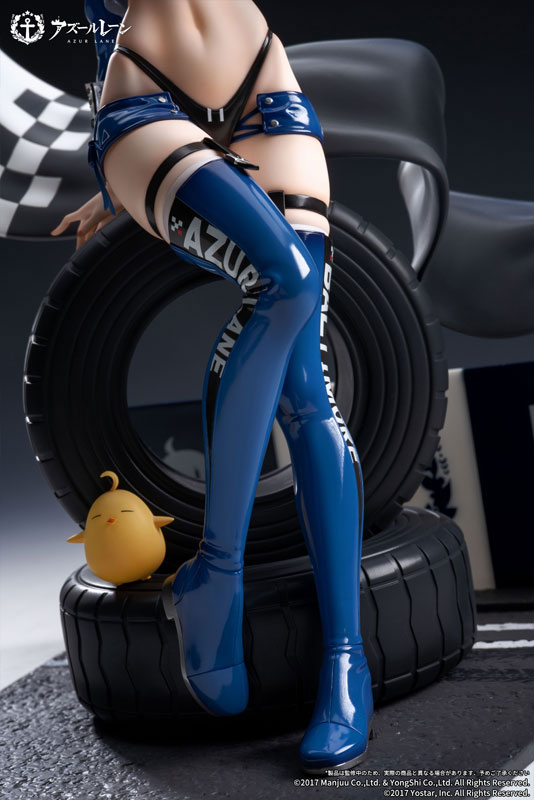 FIGURE-163540_07.jpg