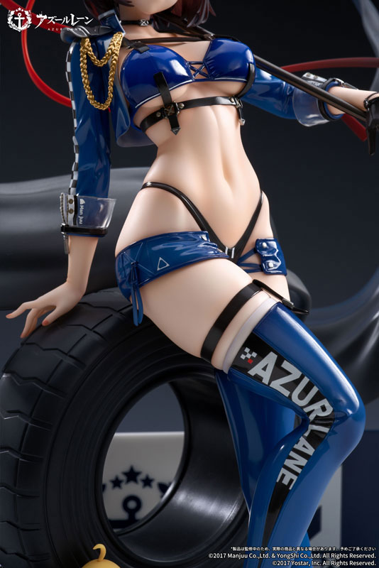 FIGURE-163540_08.jpg