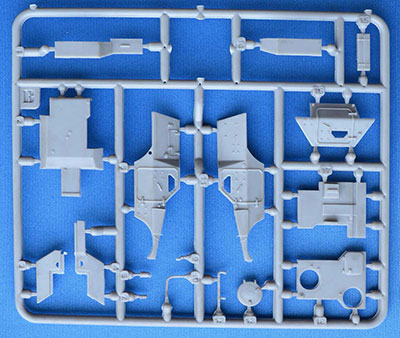 TOY-SCL3-62003_02.jpg