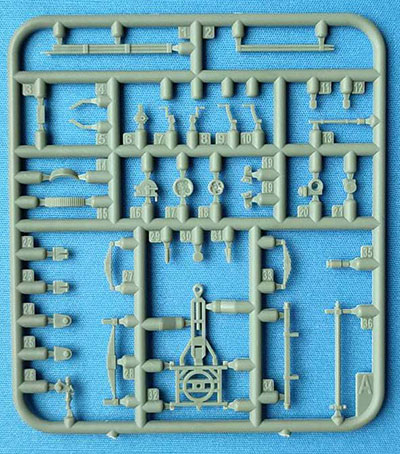 TOY-SCL3-62004_01.jpg