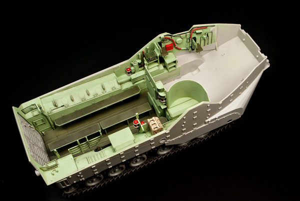 1/35 ROC AAV7A1 水陸両用強襲車 w/EAAK プラモデル（再販）[AFV
