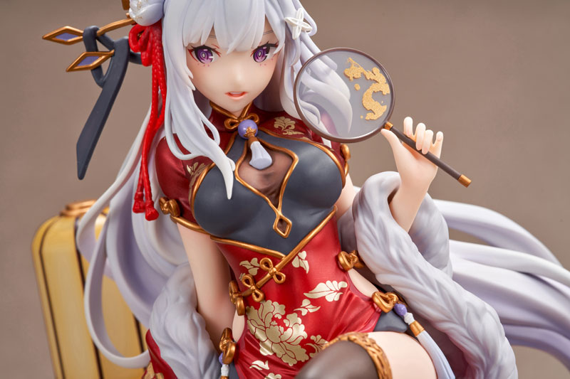 FIGURE-165819_05.jpg