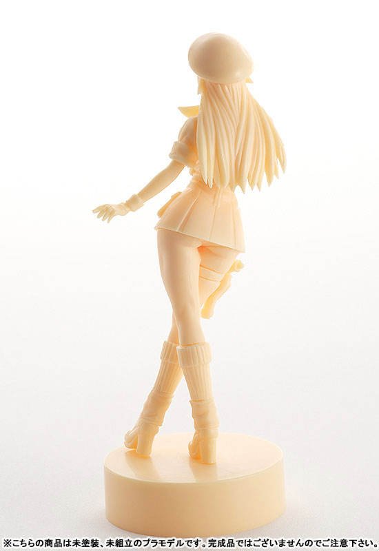 FIGURE-166263_03.jpg