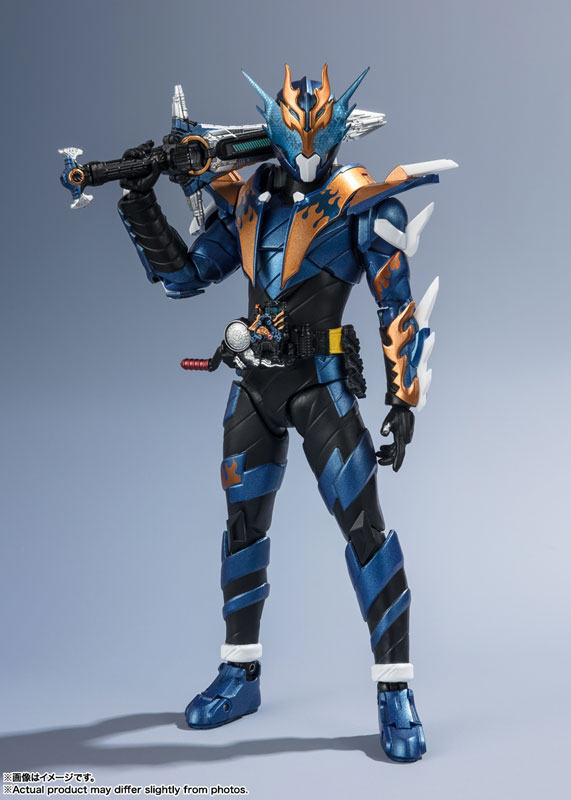 S.H.Figuarts仮面ライダービルド 平成ジェネレーションズエディション 仮面ライダービルド ラビットタンクフォーム 平成