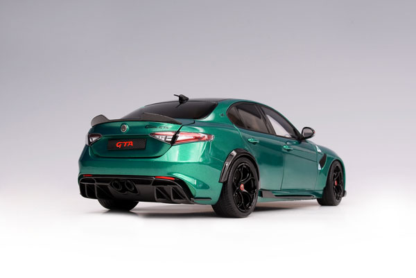 【訳あり品】MOTORHELIX 1/18 アルファロメオ ジュリア gta 1/18 Alfa Romeo Giulia GTA アルファ ロメオ ジュリア GTA