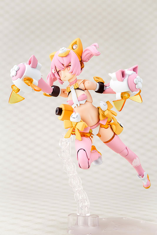 FIGURE-174560_05.jpg