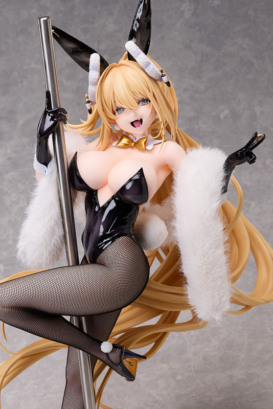 勝利の女神：NIKKE ルピー：ラグジュアリーラビット 1/4 完成品フィギュア