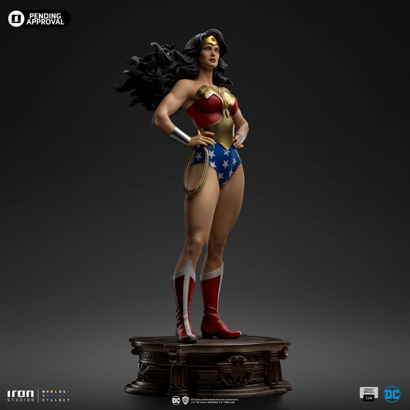『DC』スタチュー 「レガシーレプリカ・シリーズ」1/4スケール ワンダーウーマン(トリニティ)[コミック]