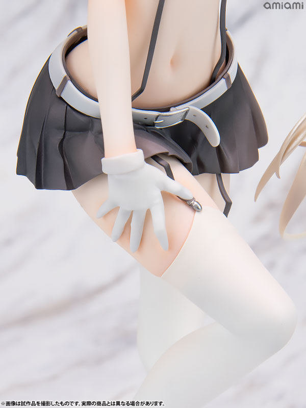 FIGURE-178925_26.jpg
