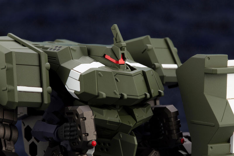 TOY-RBT-8342_05.jpg