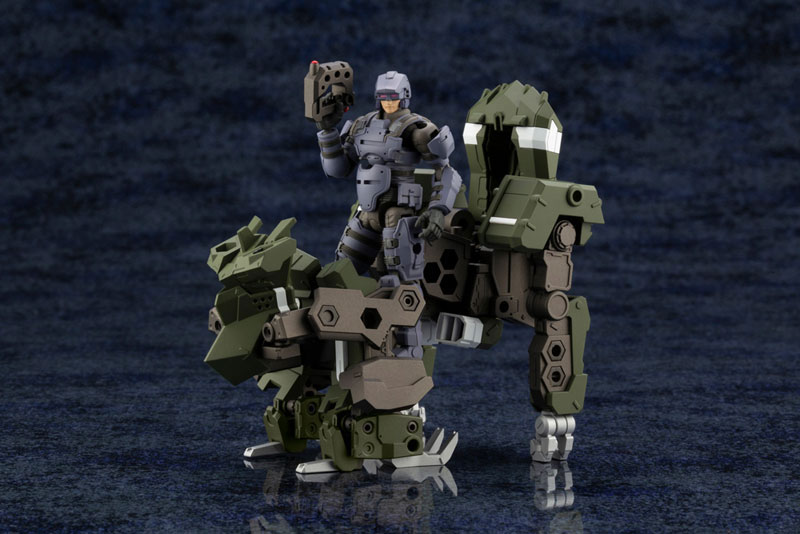 TOY-RBT-8342_06.jpg