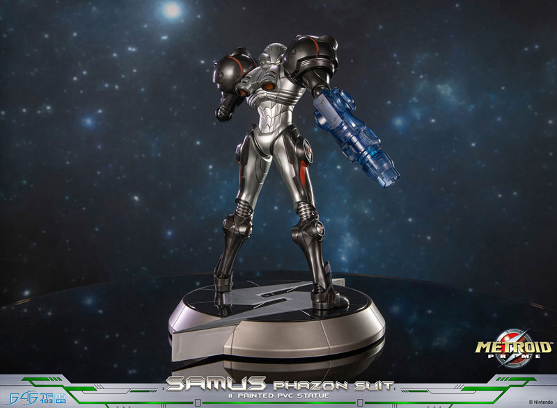 FIGURE-182906_04.jpg