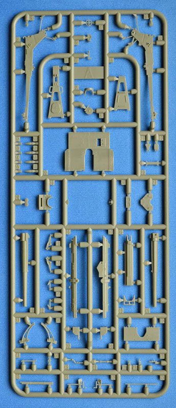 TOY-SCL3-79885_01.jpg